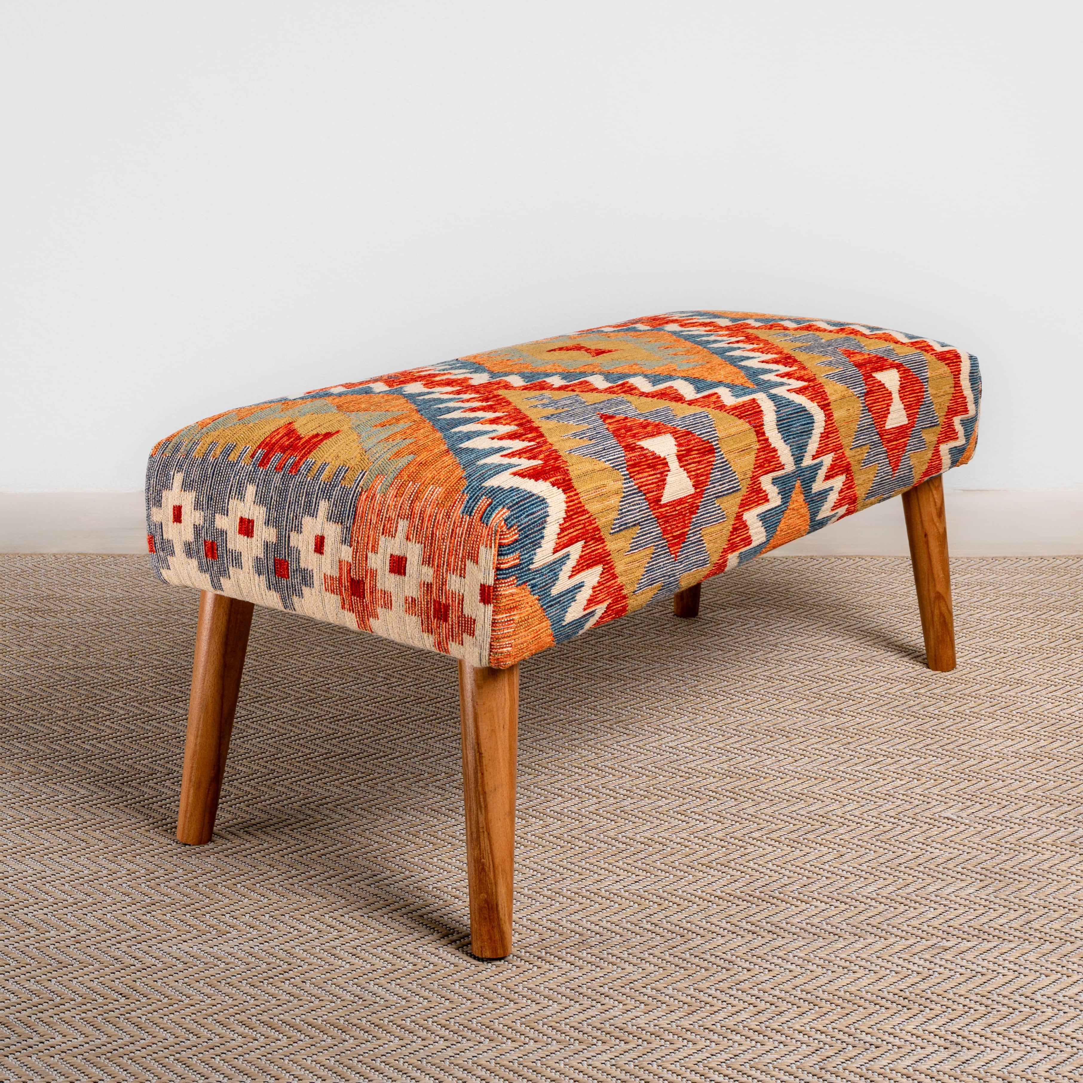 Etnik Desenli Bench