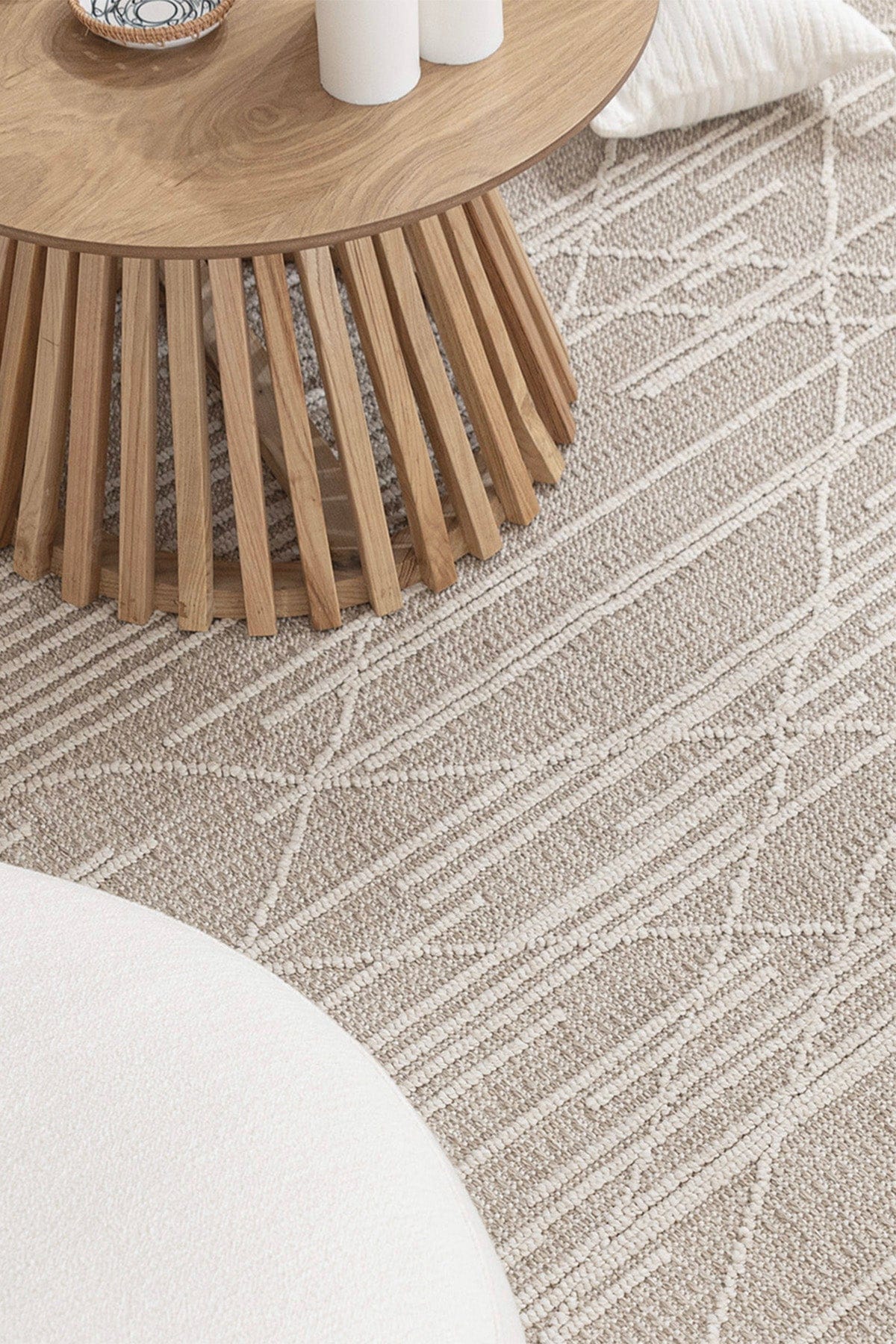Alba Beige Cream Dust-Free Rug 19232A