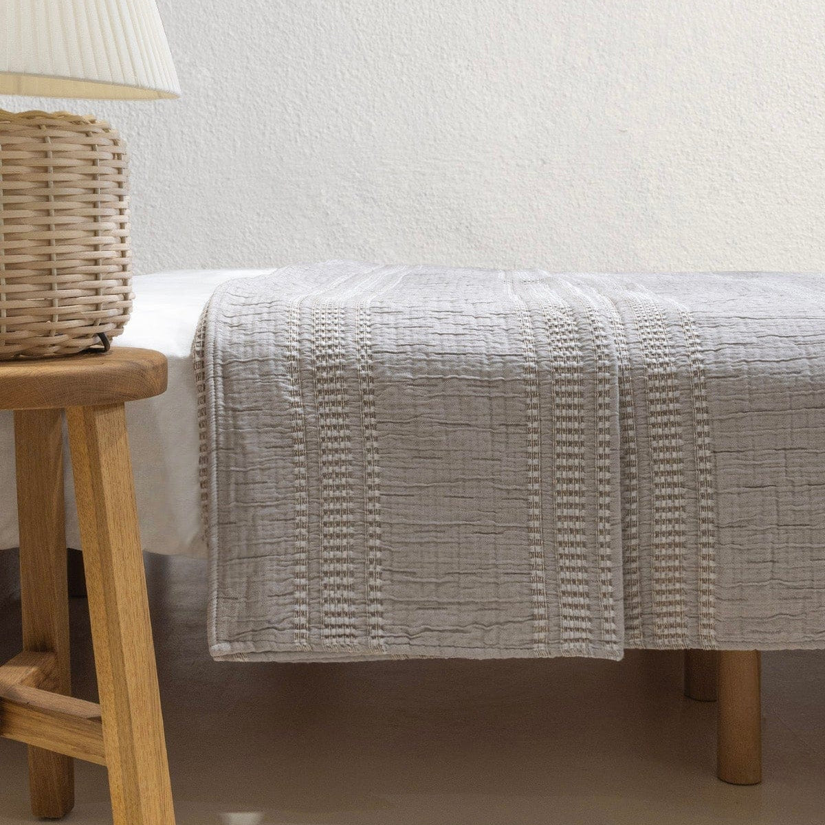 Assos Bej Çift Kişilik Yatak Örtüsü 230x250 5036