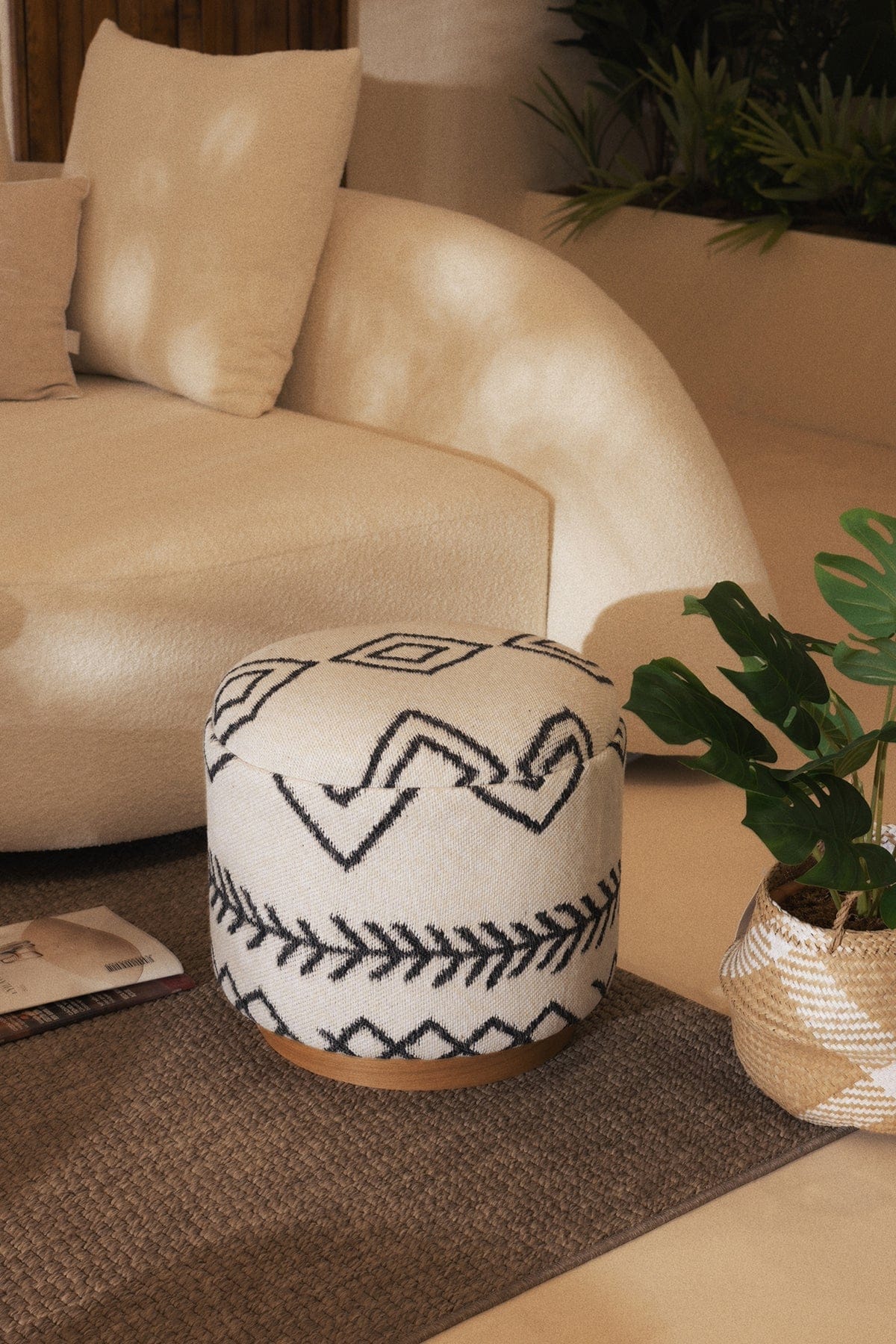Bliss Black Ethnic Pattern Cream Pouf 45 X H 42 Cm 4281