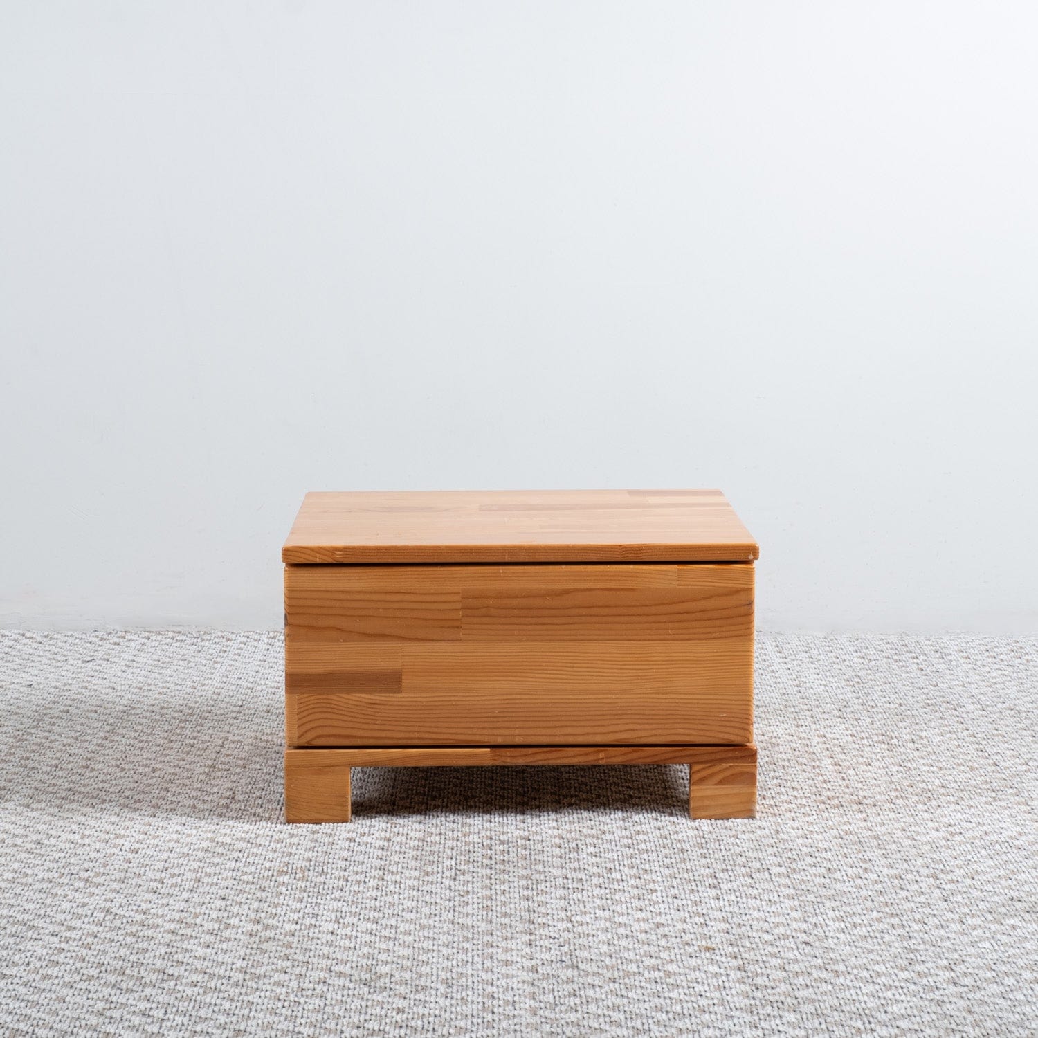 Çekmeceli Mini Komodin 0561