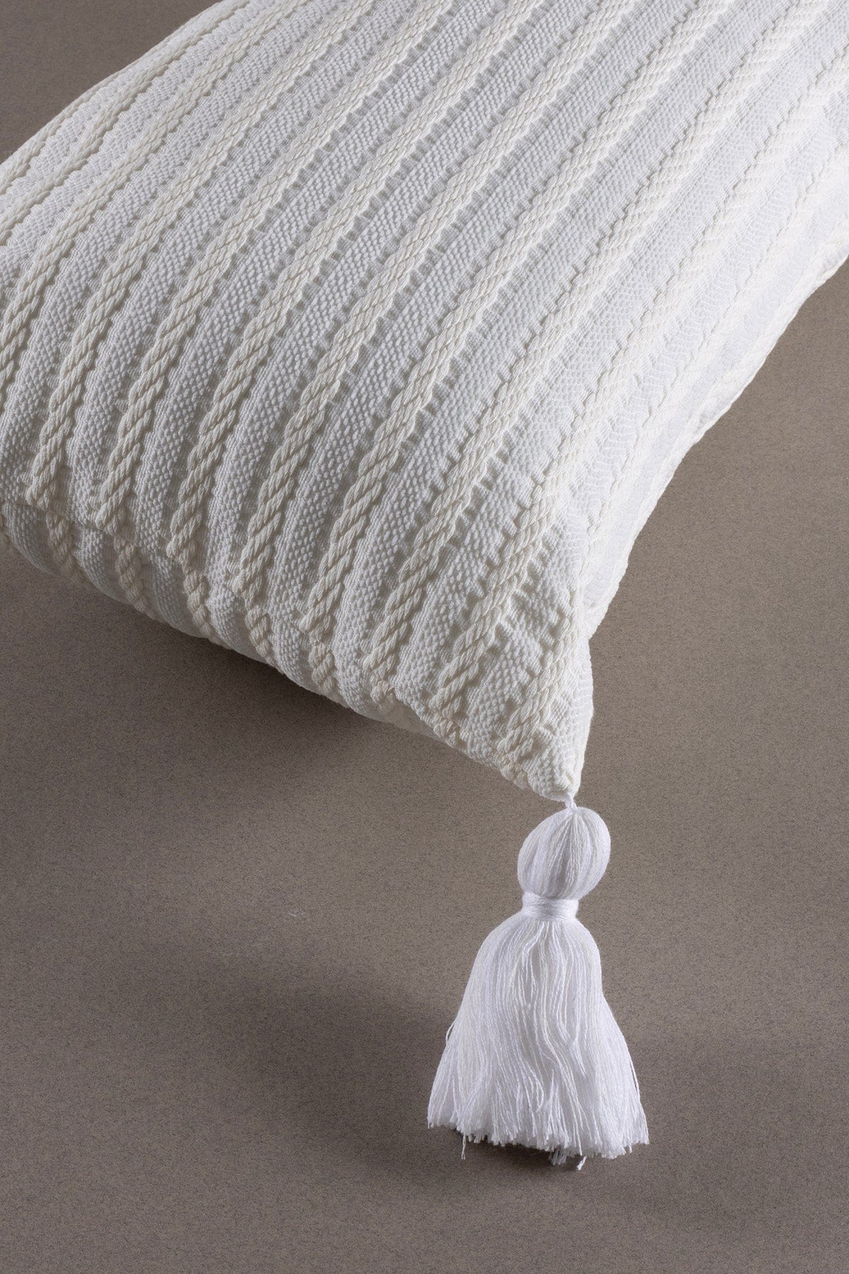 Dolce Ecru Chenille Pillow 35x55 5041