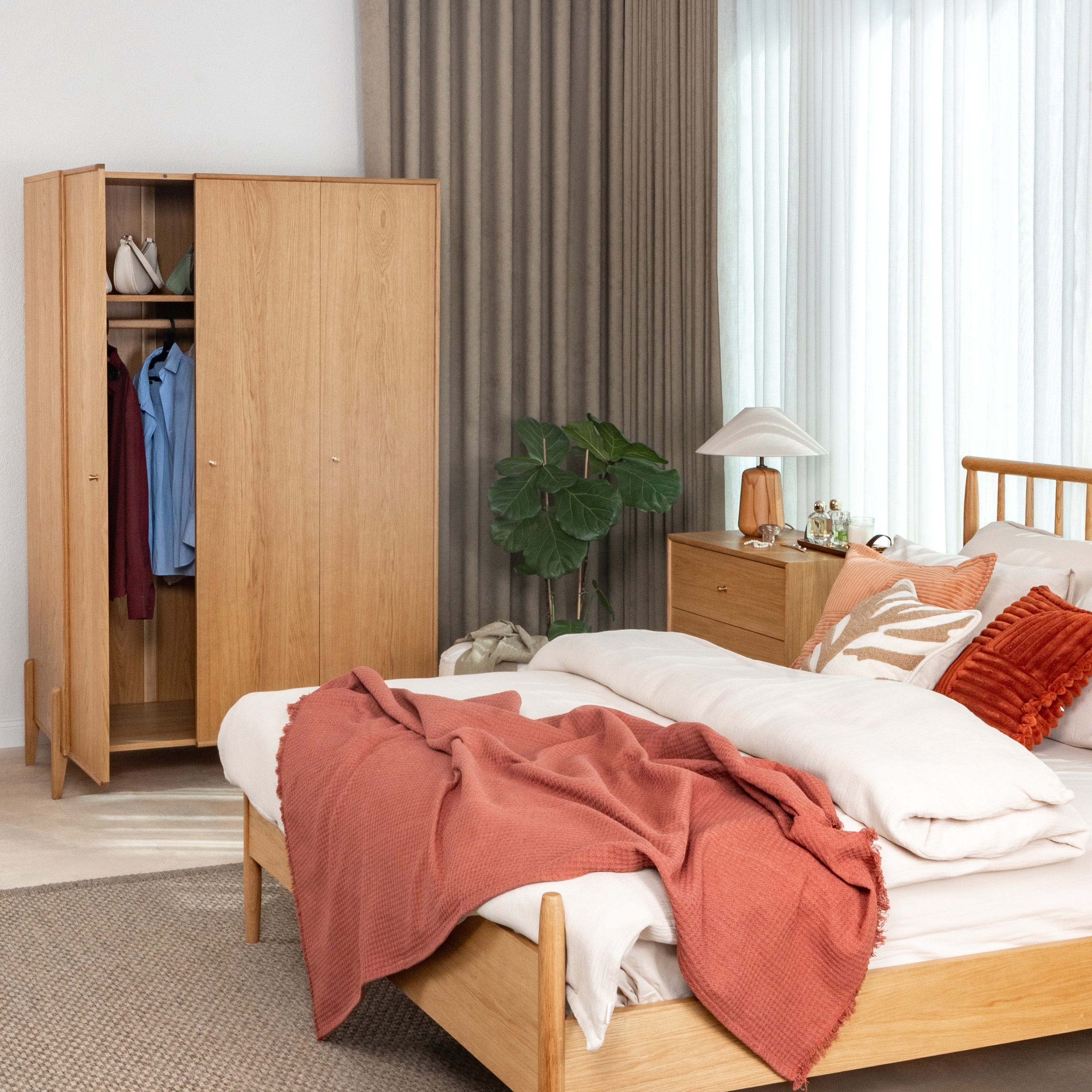 Fil Gardırop 3 Kapaklı