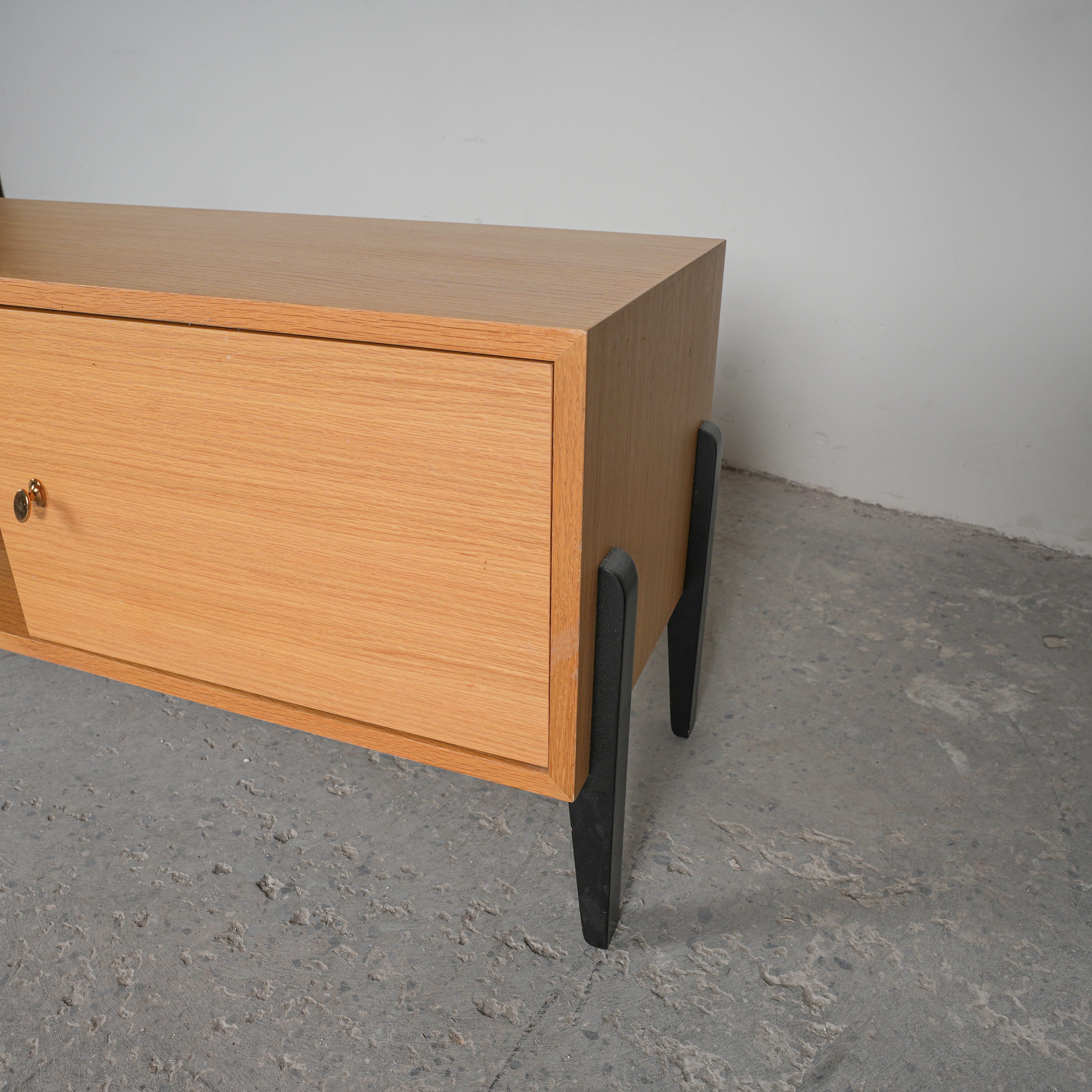 Fil Tv Sehpası 140 cm Meşe & Siyah 10015