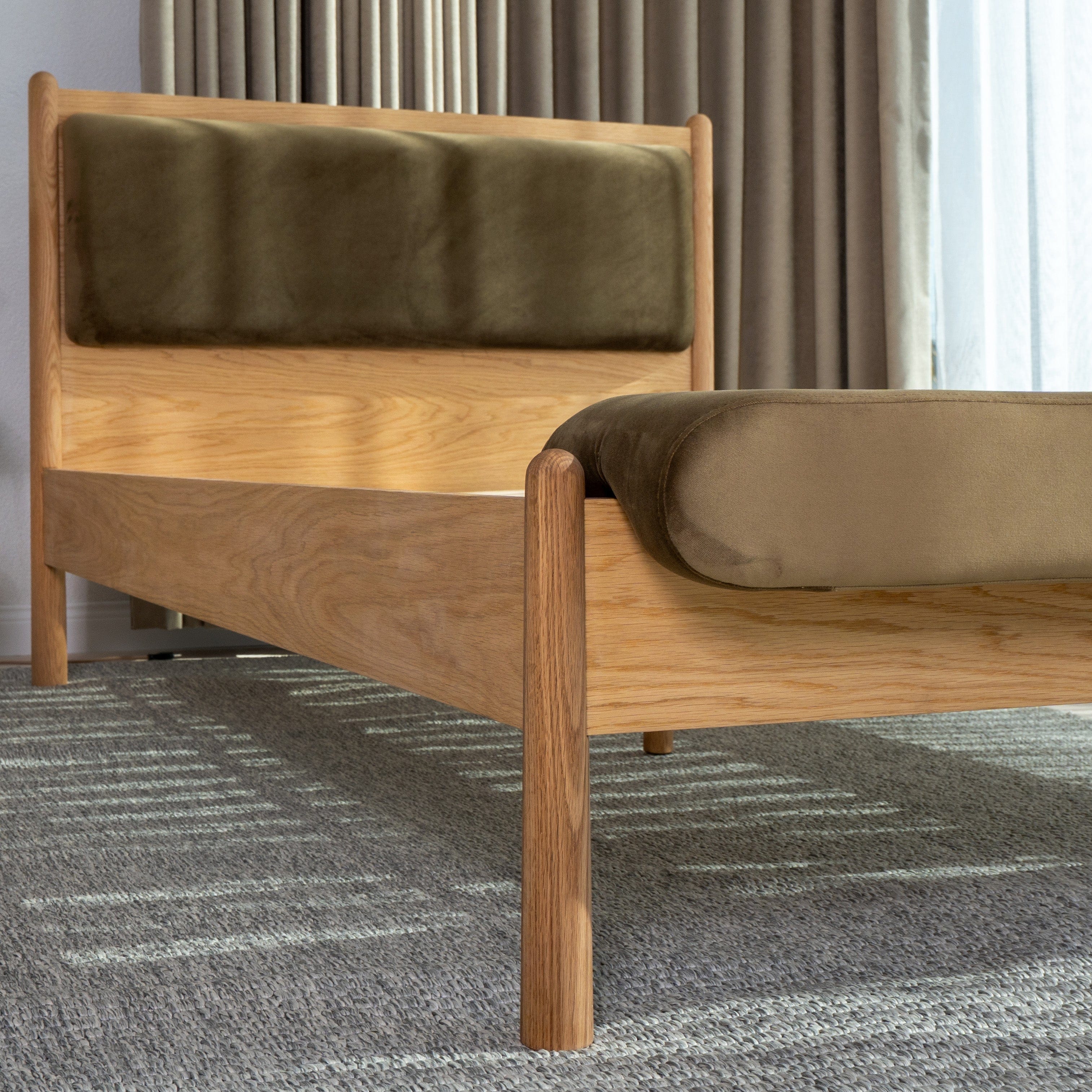 Finn Meşe Karyola 120x200 Kadife