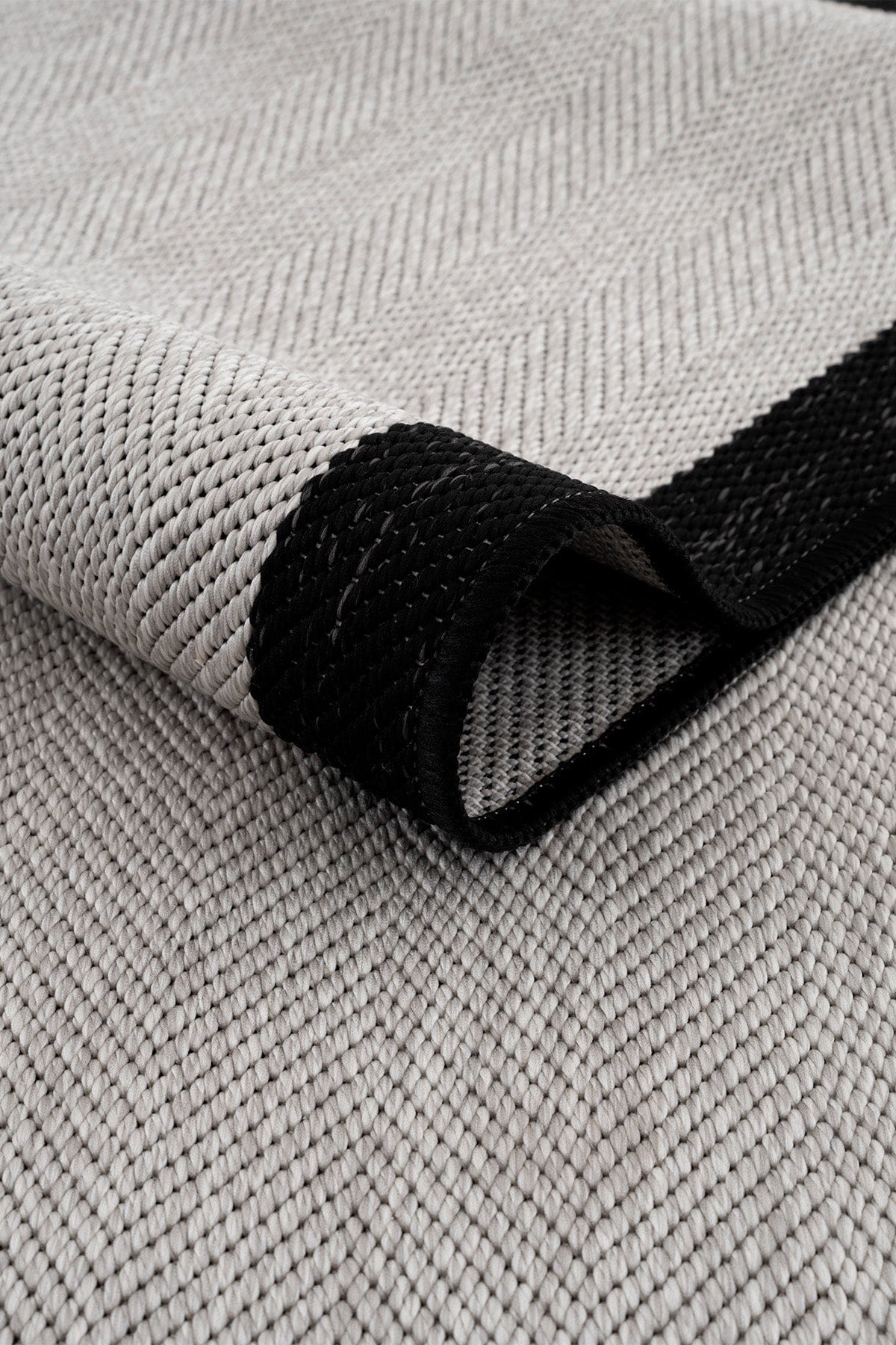 Fresco Soft Grey Black Washable Rug A3936A