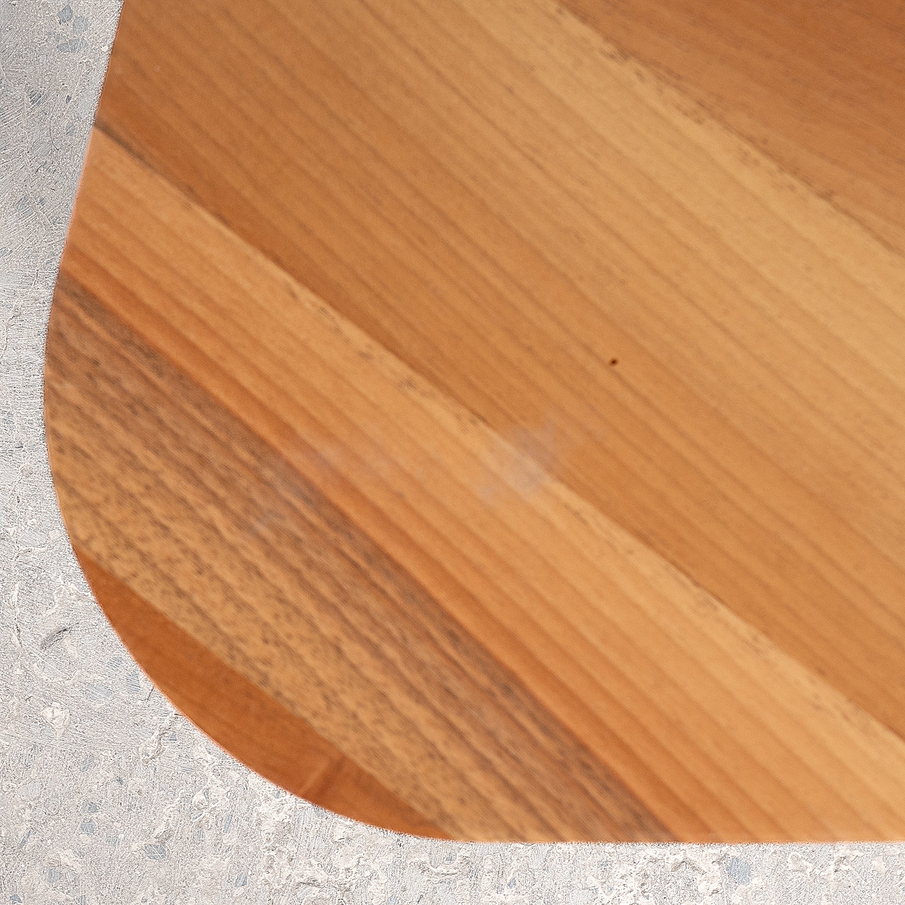 Helsinki Üçgen Ceviz Orta Sehpa 10042