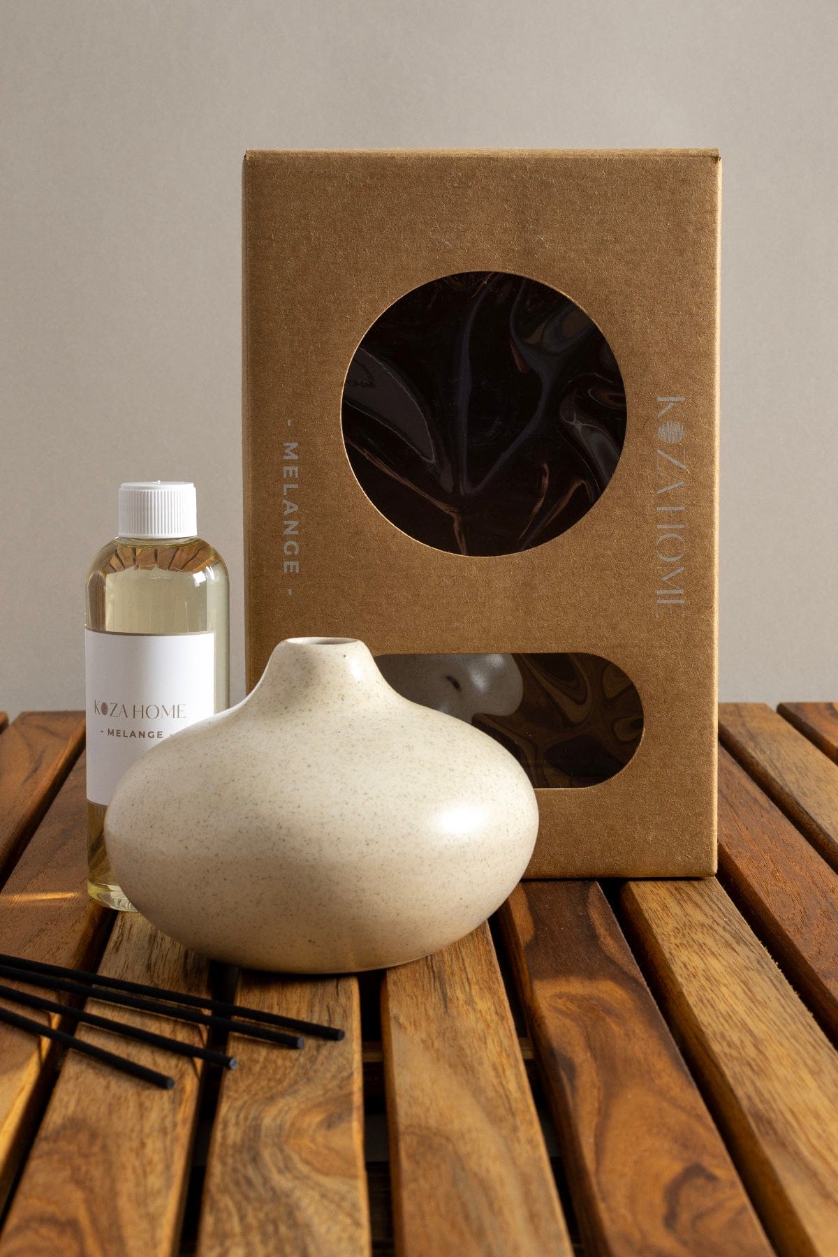 Melange Ceramic Woody Room Fragrance with Bamboo Sticks 200ML 2020