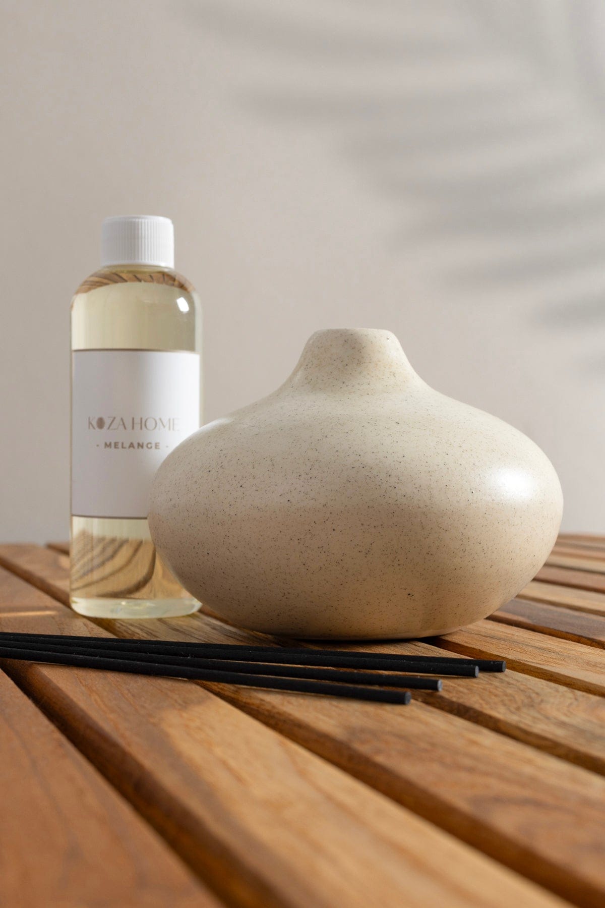 Melange Ceramic Woody Room Fragrance with Bamboo Sticks 200ML 2020
