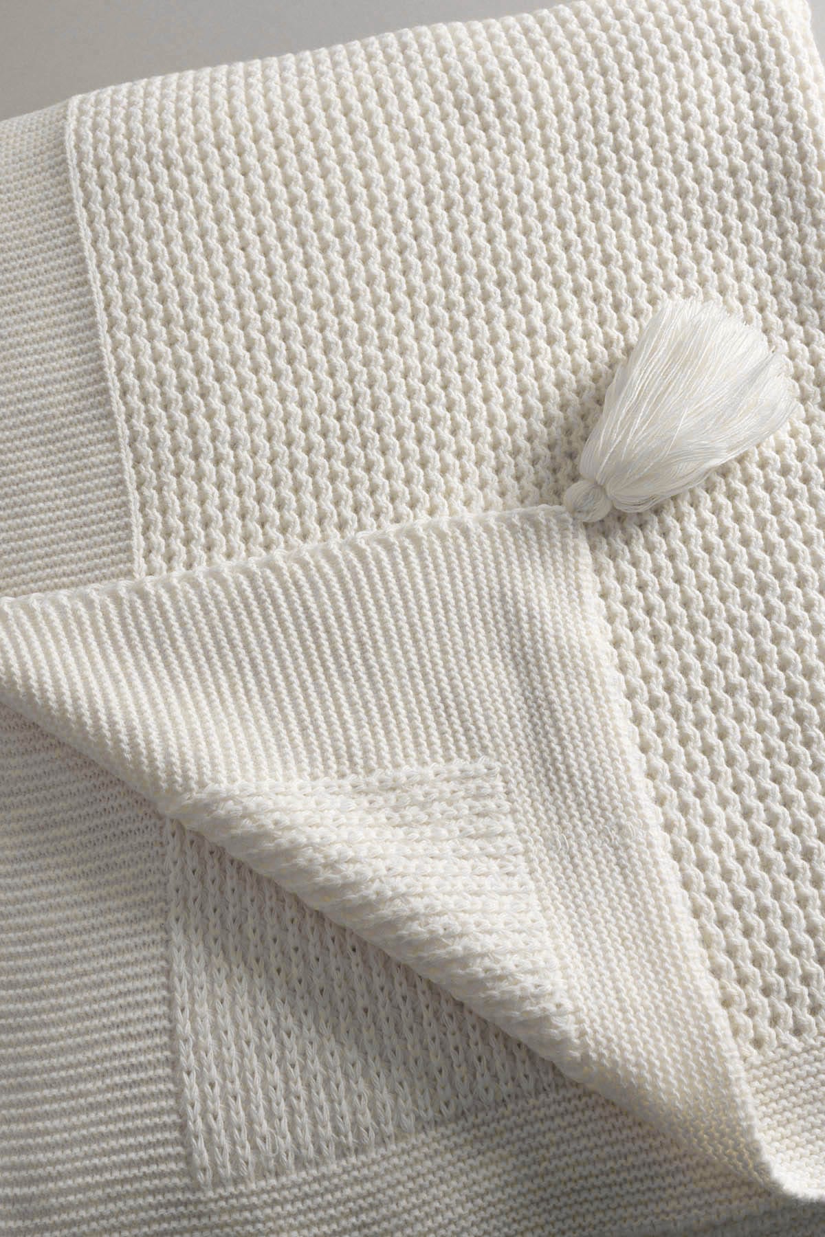 Miel Cream Pom-Pom Edge TV Blanket 130x170 37102