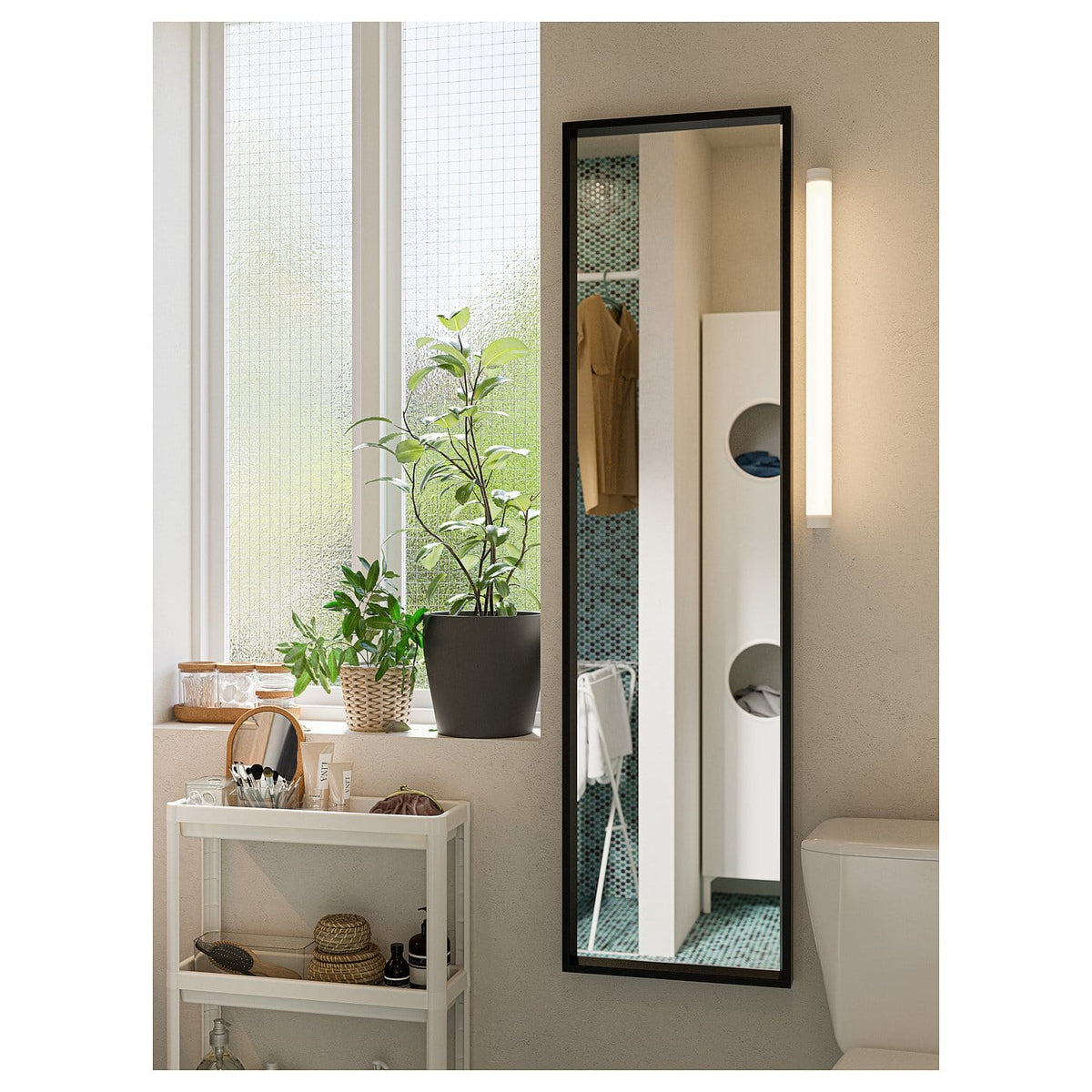 Nissedal Boy Aynası Ahşap Siyah