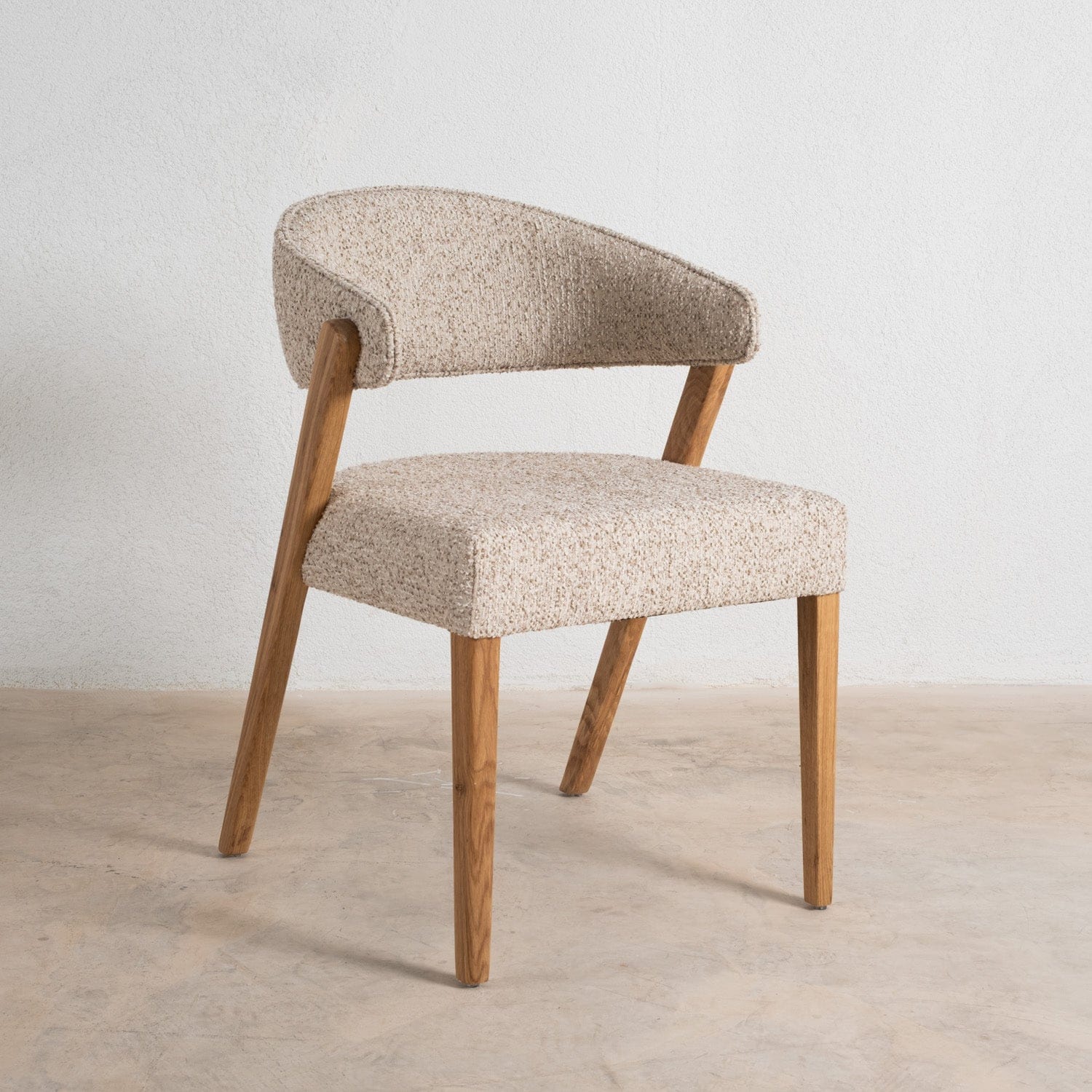 Rixa Chair