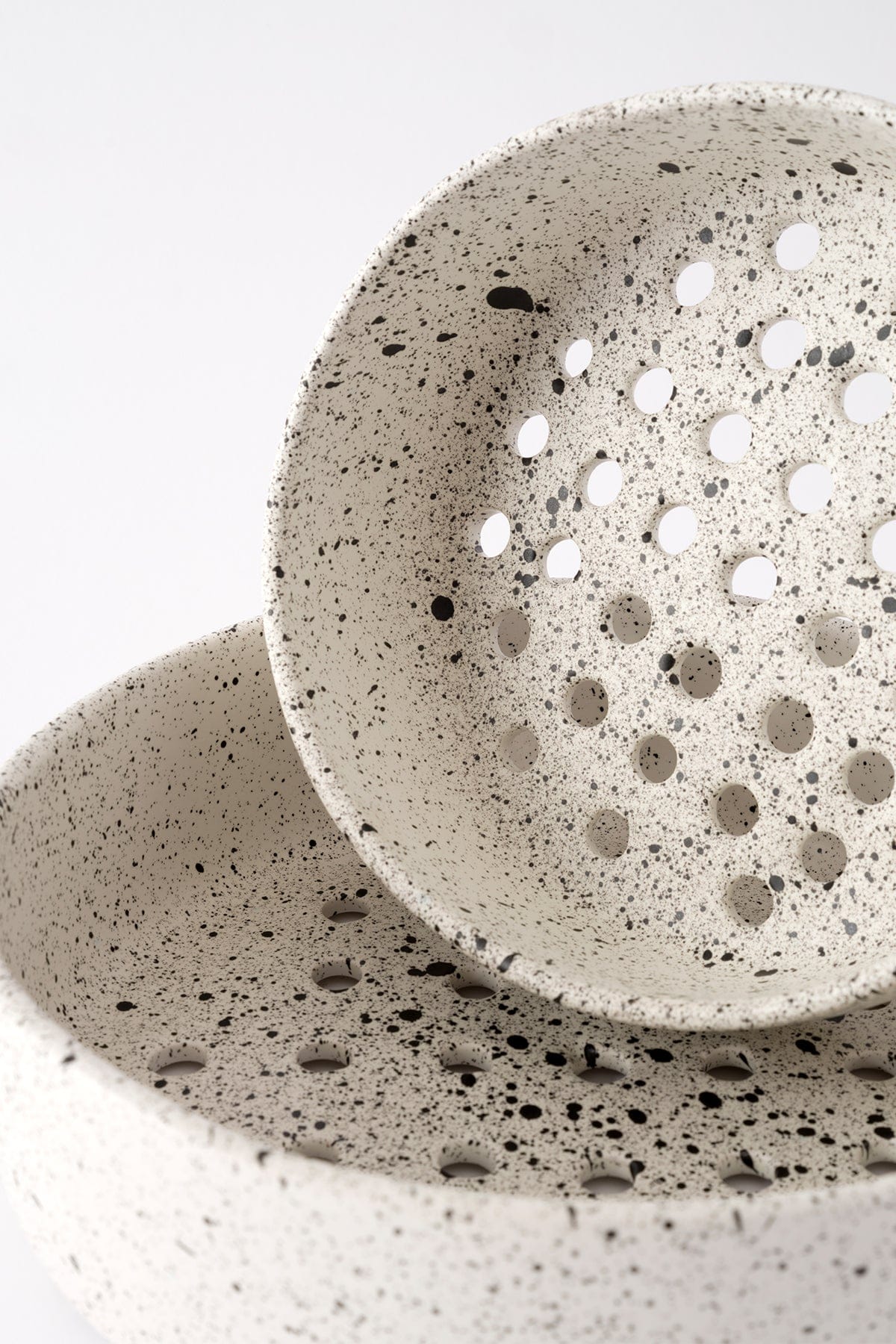 Sateen Matte White Speckled Large Handmade Decorative Sieve 8604
