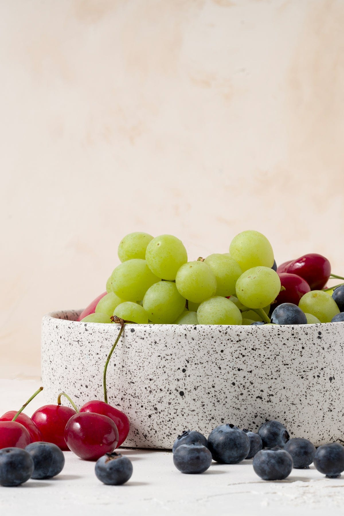 Sateen Matte White Speckled Small Handmade Decorative Sieve 8602