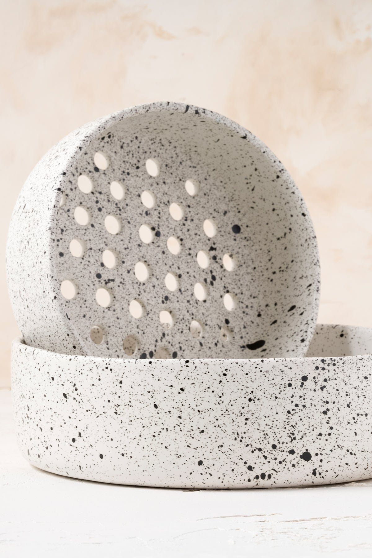 Sateen Matte White Speckled Small Handmade Decorative Sieve 8602