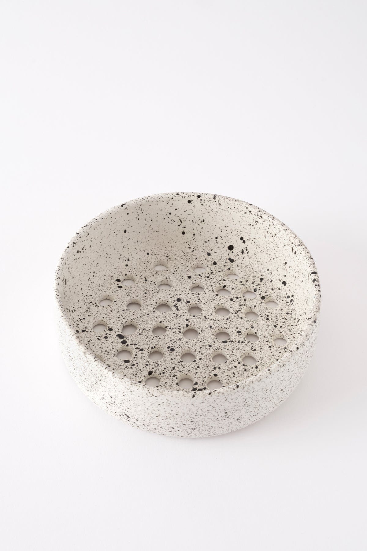 Sateen Matte White Speckled Small Handmade Decorative Sieve 8602