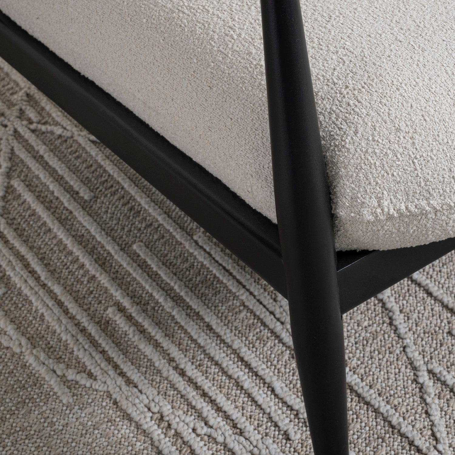 Senna Siyah Berjer Ahşap