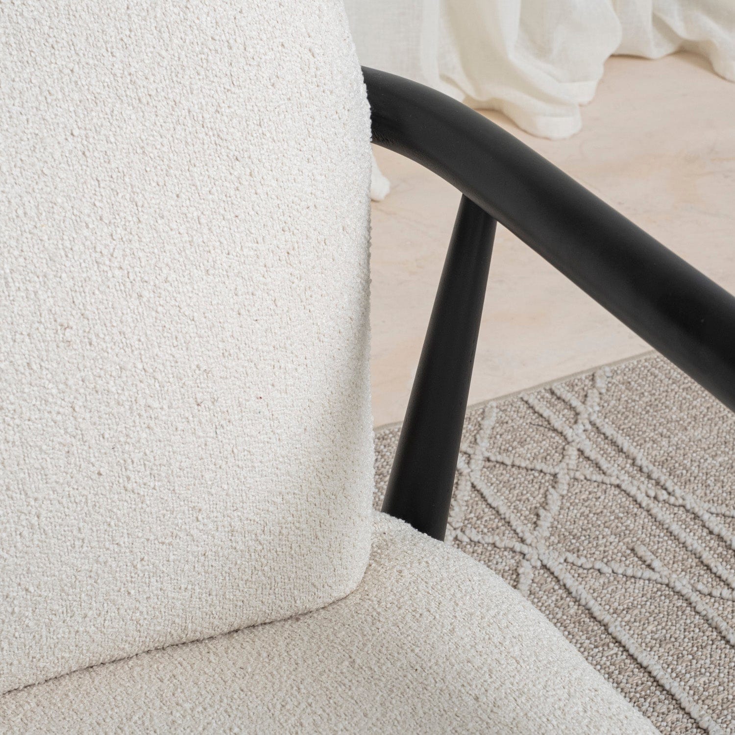 Senna Siyah Berjer Ahşap