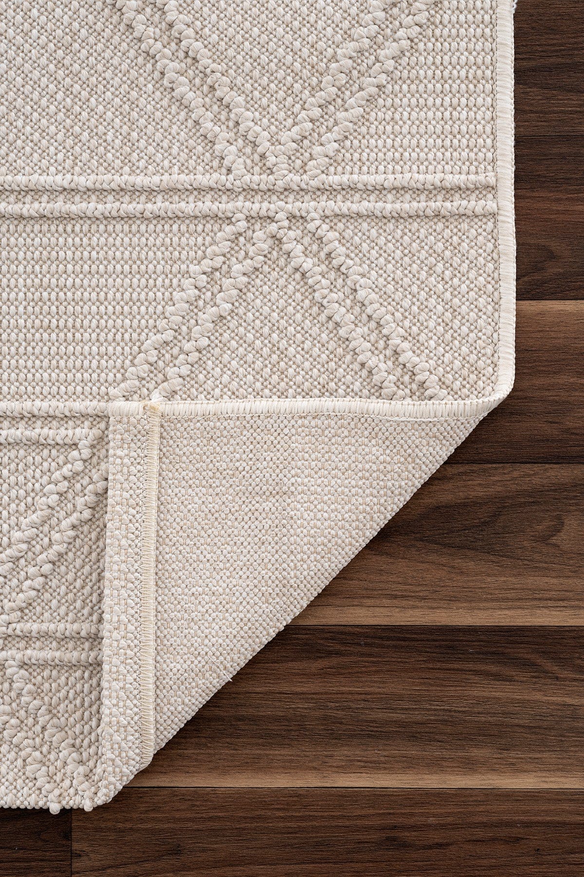 Alba Cream Non-Shedding Rug 19241A