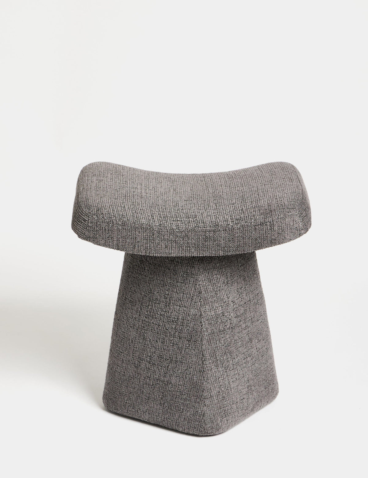 Asberg Minimalist Puf