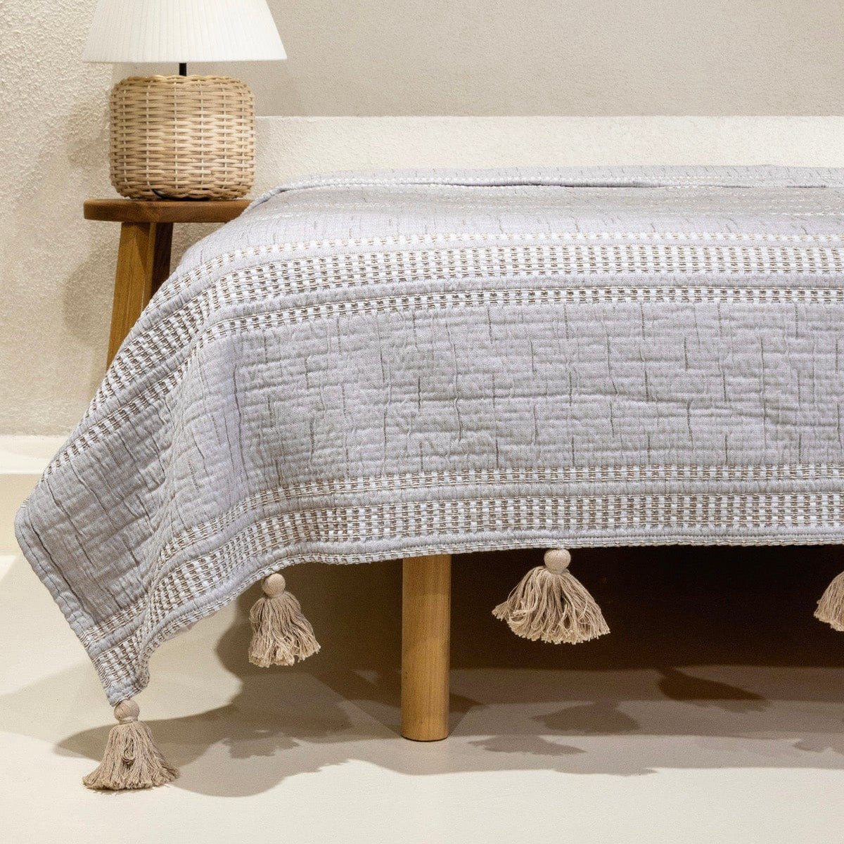 Assos Bej Çift Kişilik Yatak Örtüsü 230x250 5036