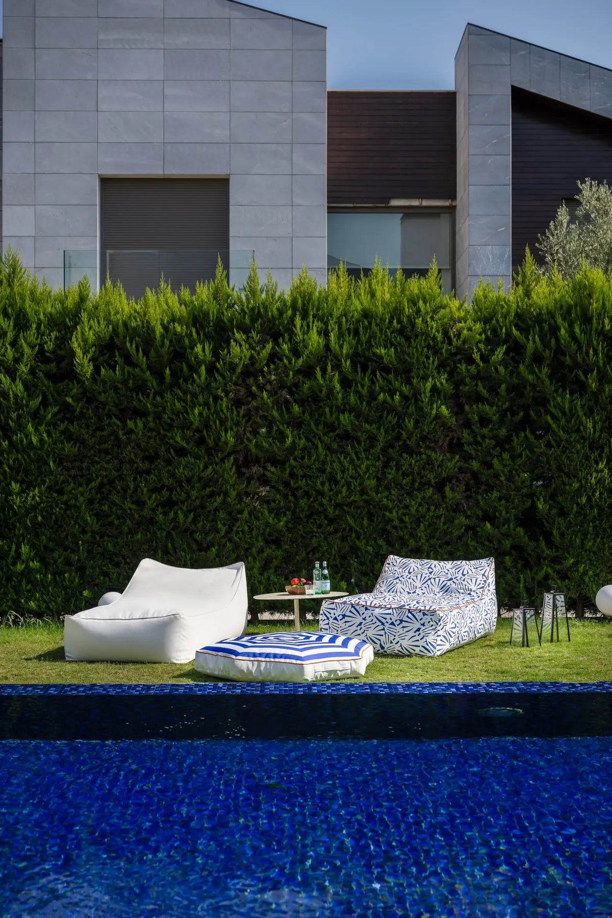 Belize II Lounger