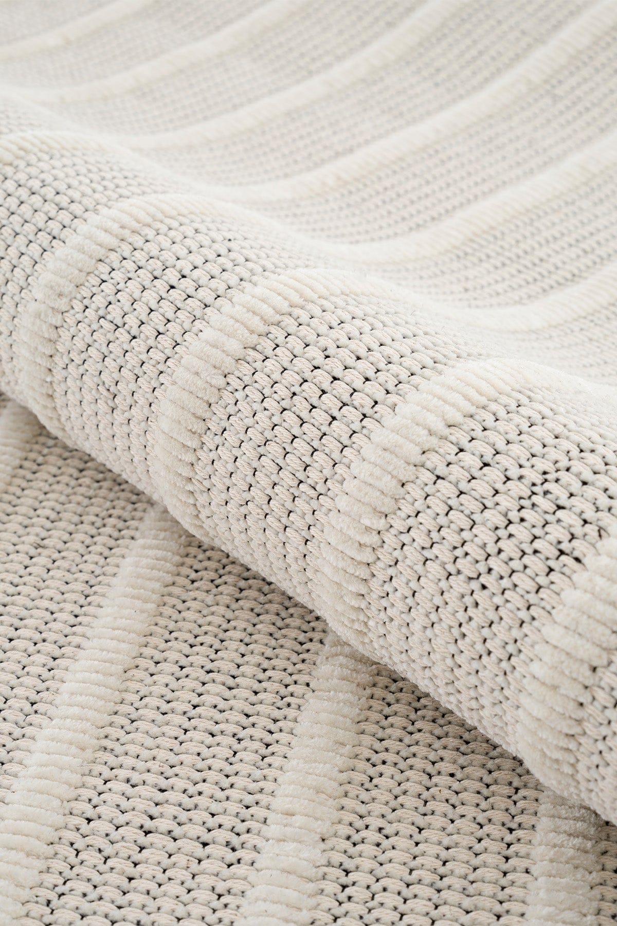 Calvin Klein Mono Krem Halı A2900A