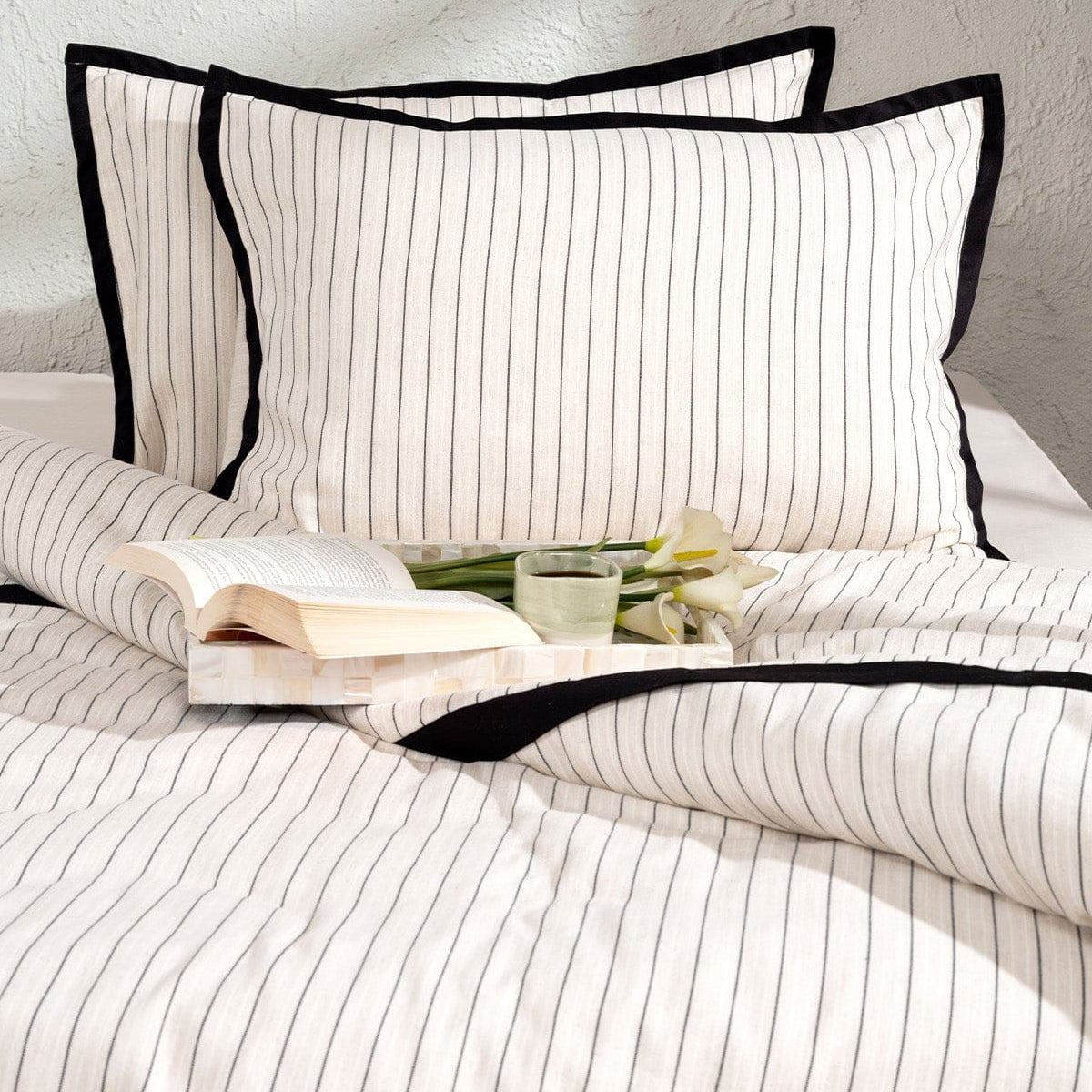 Clasıy Bej/Siyah Çizgili Çift Kişilik Nevresim Takımı 2504