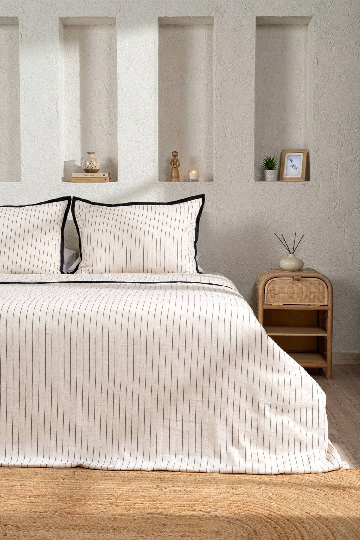 Classy Beige/Black Striped Double Duvet Cover Set 2504