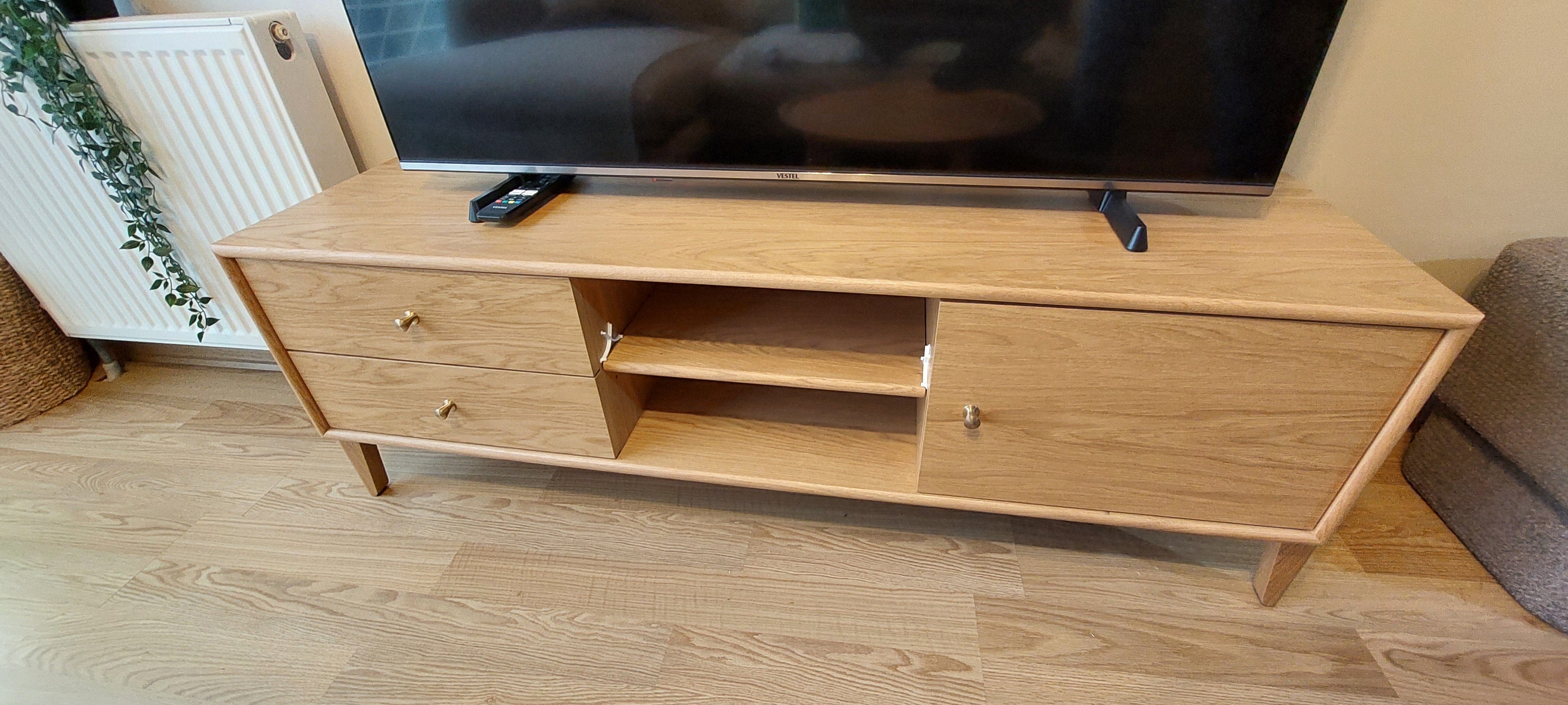 Fil TV Stand 140 cm Oak 11425