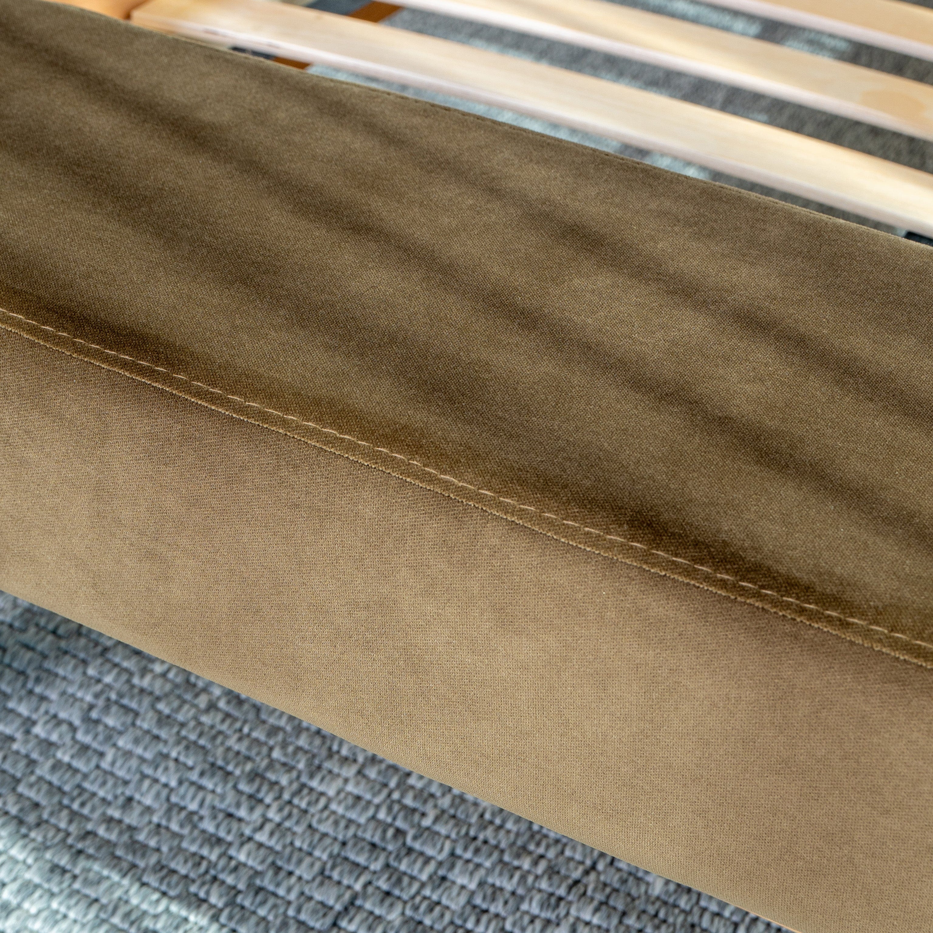 Finn Meşe Karyola 120x200 Kadife