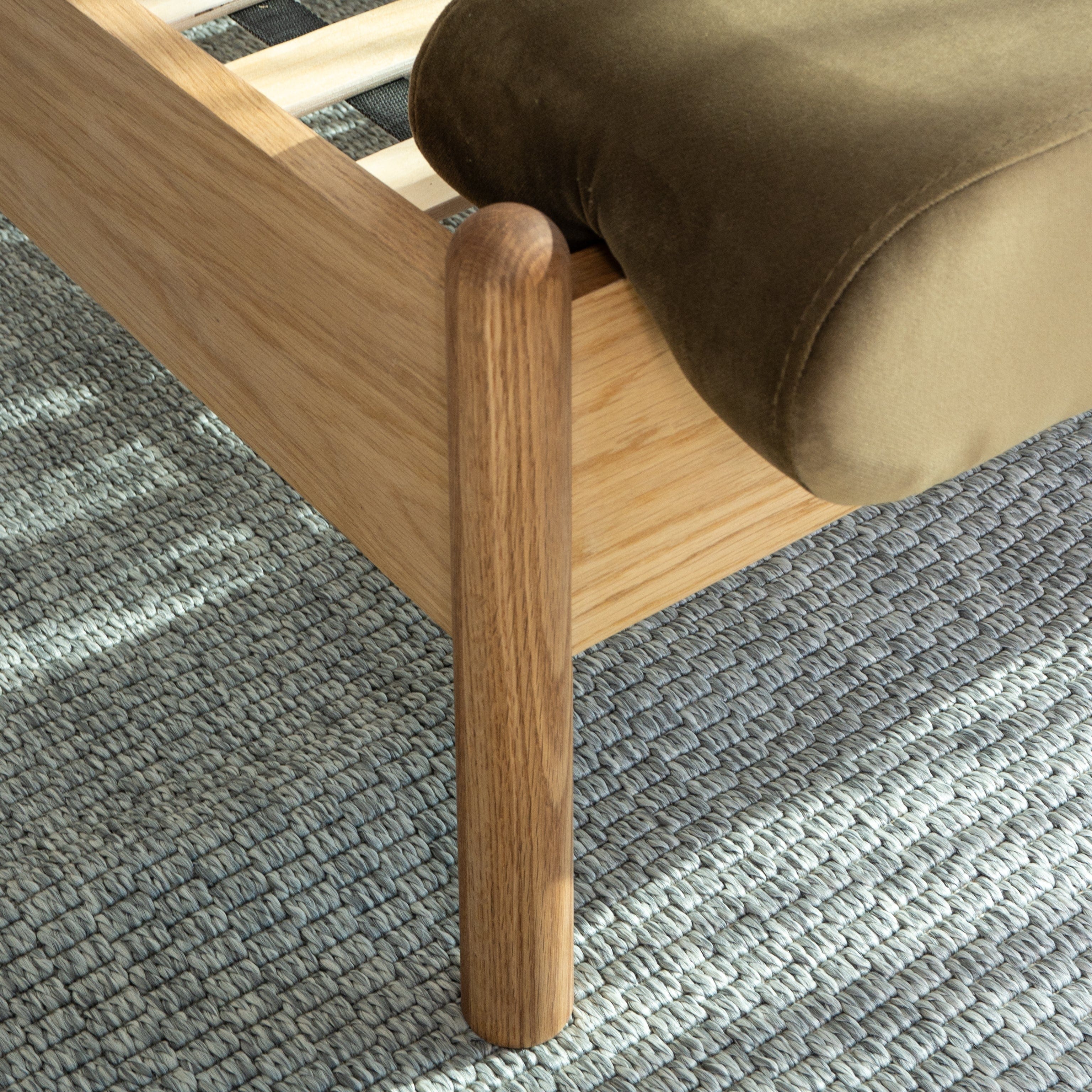 Finn Meşe Karyola 120x200 Kadife