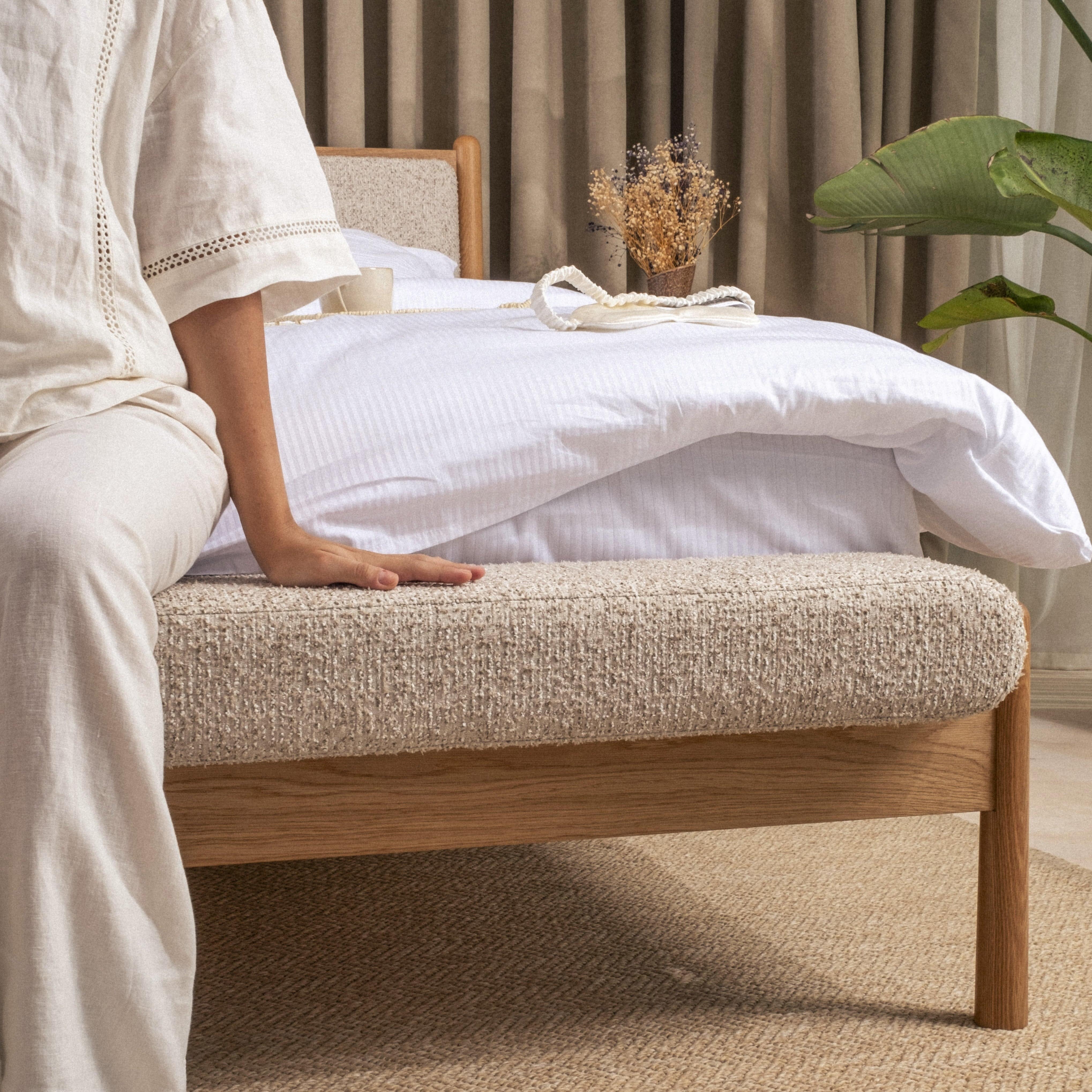 Finn Meşe Karyola 180x200 Bukle Keten