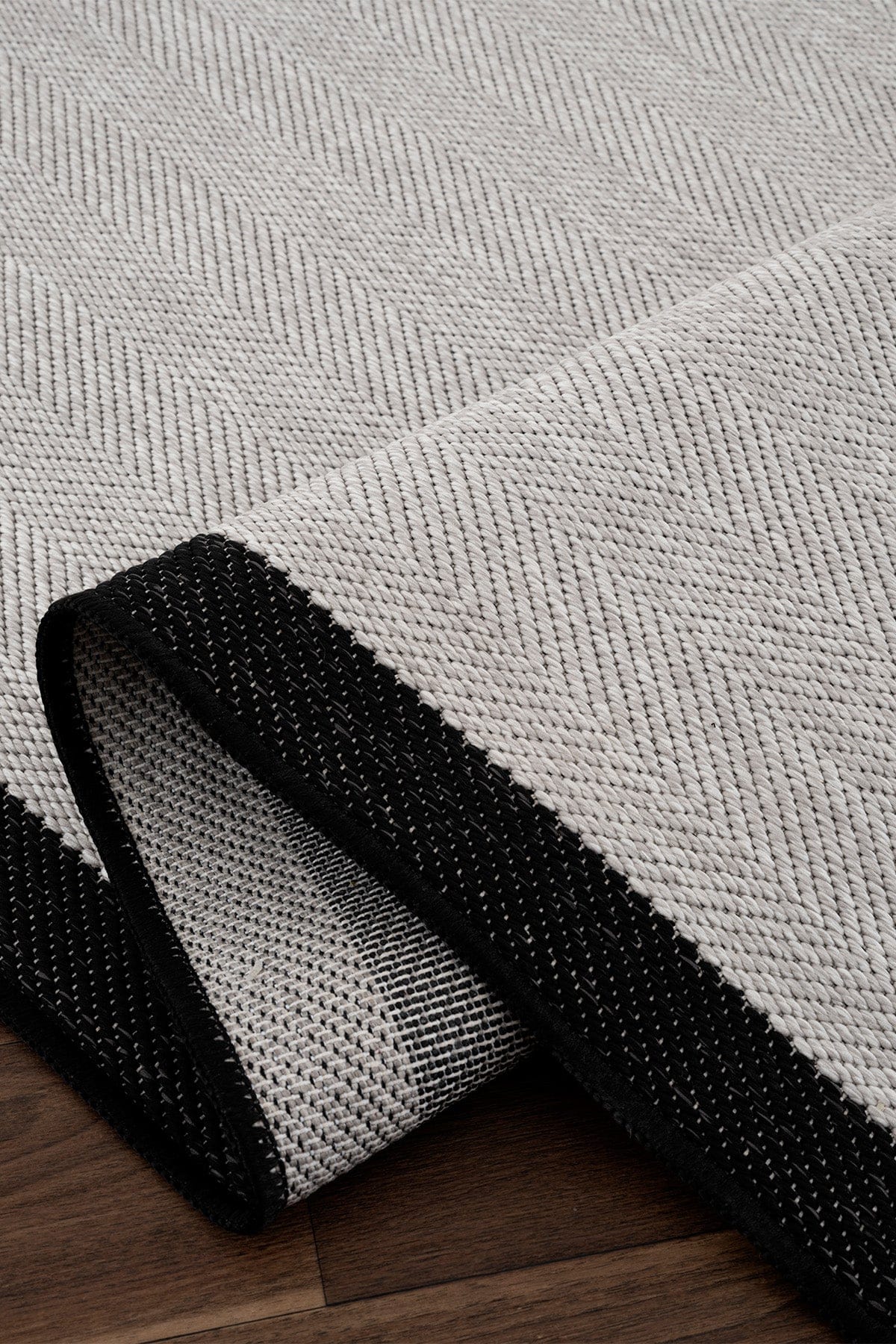 Fresco Soft Grey Black Washable Rug A3936A