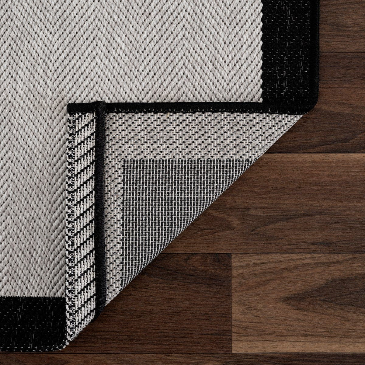 Fresco Soft Grey Black Washable Rug A3936A