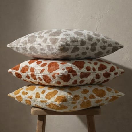 Isu Cushion