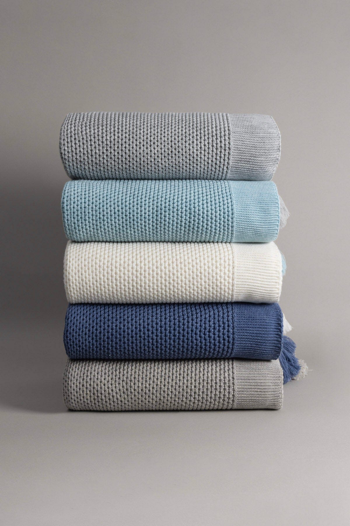 Miel Cream Pom-Pom Edge TV Blanket 130x170 37102