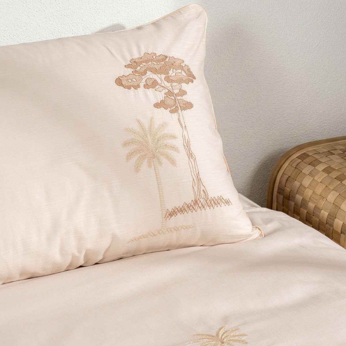 Palm Bej Çift Kişilk Nakışlı Keten Nevresim Takımı 2503