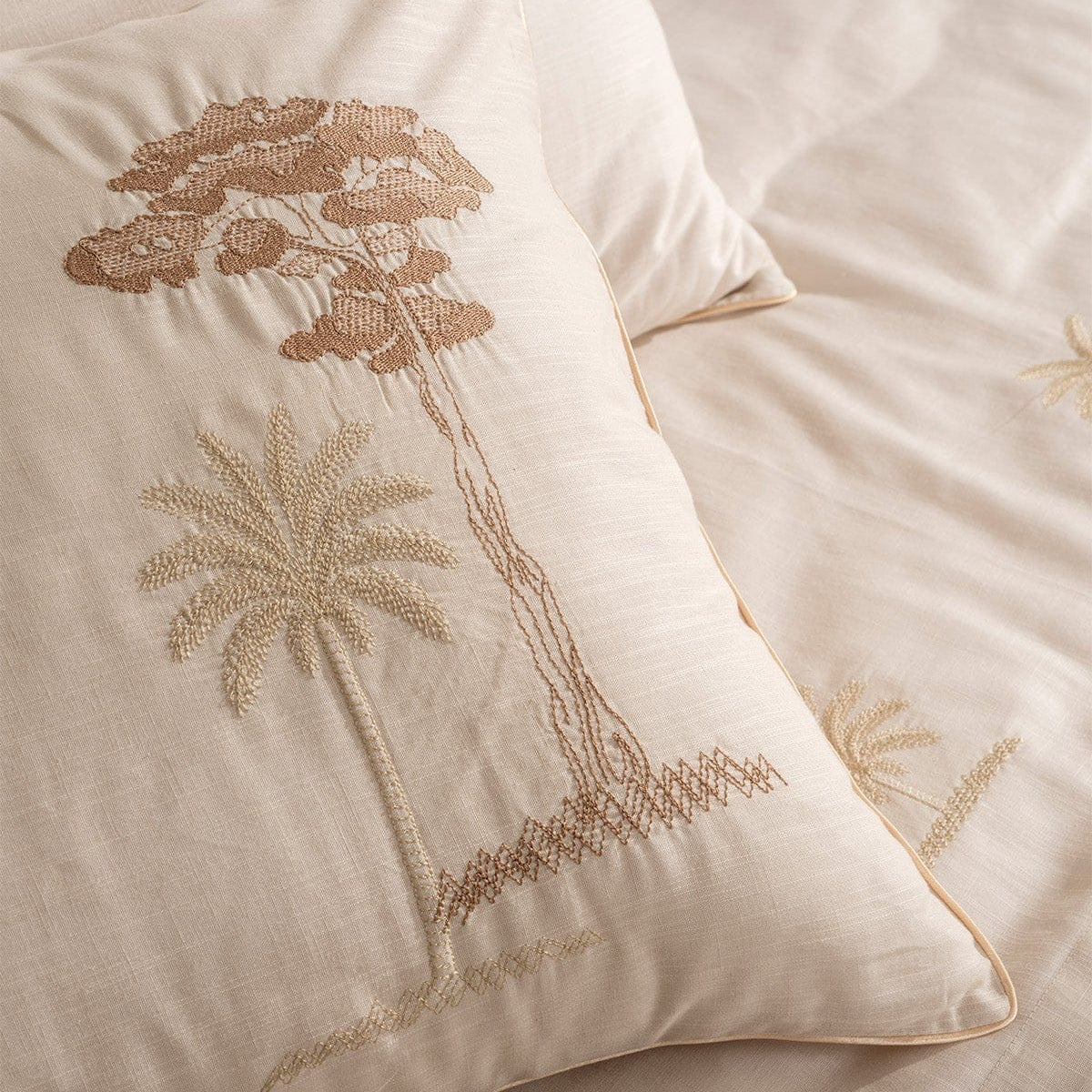 Palm Bej Çift Kişilk Nakışlı Keten Nevresim Takımı 2503