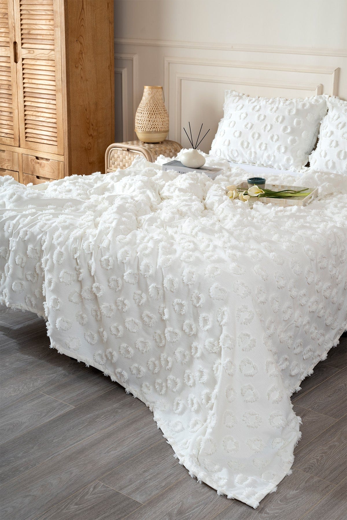 Sitra Krem Çift Kişilik Püsküllü Yatak Örtüsü 230x250 2 Yastık 50x70 5031