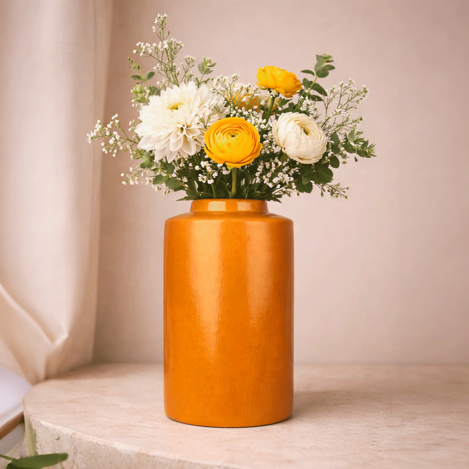 Tame Vase